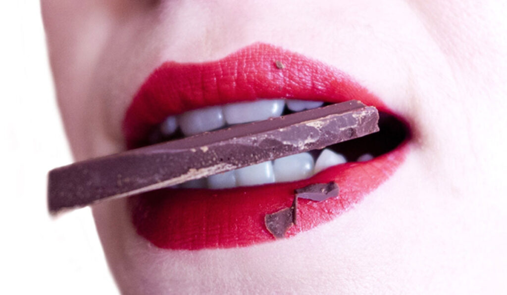 Avoid eating foods that can easily infect your lips after filler injection.