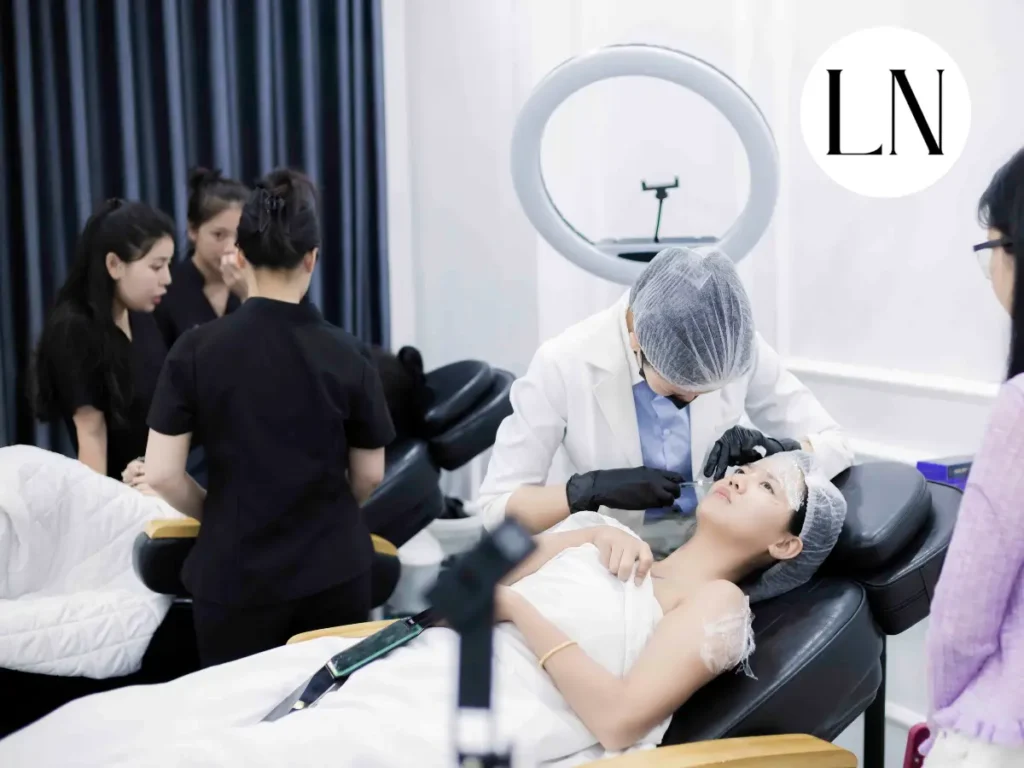 Anti Wrinkle and Dermal Filler Course At Luna Academy