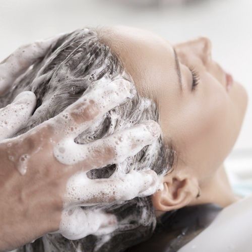 avoid Washing Hair Too Soon