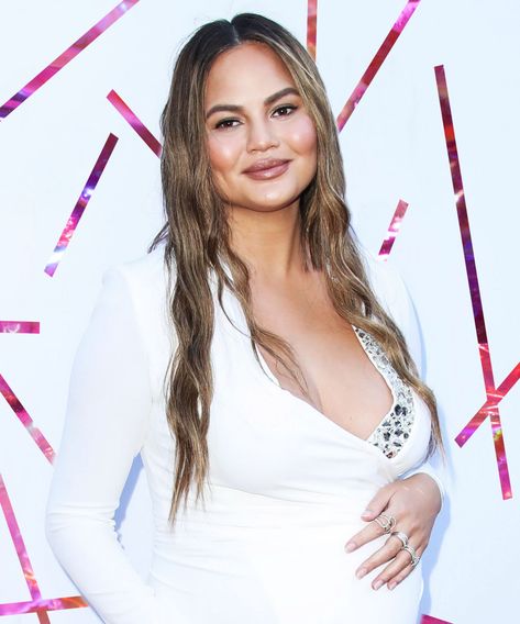 chrissy teigen fillers